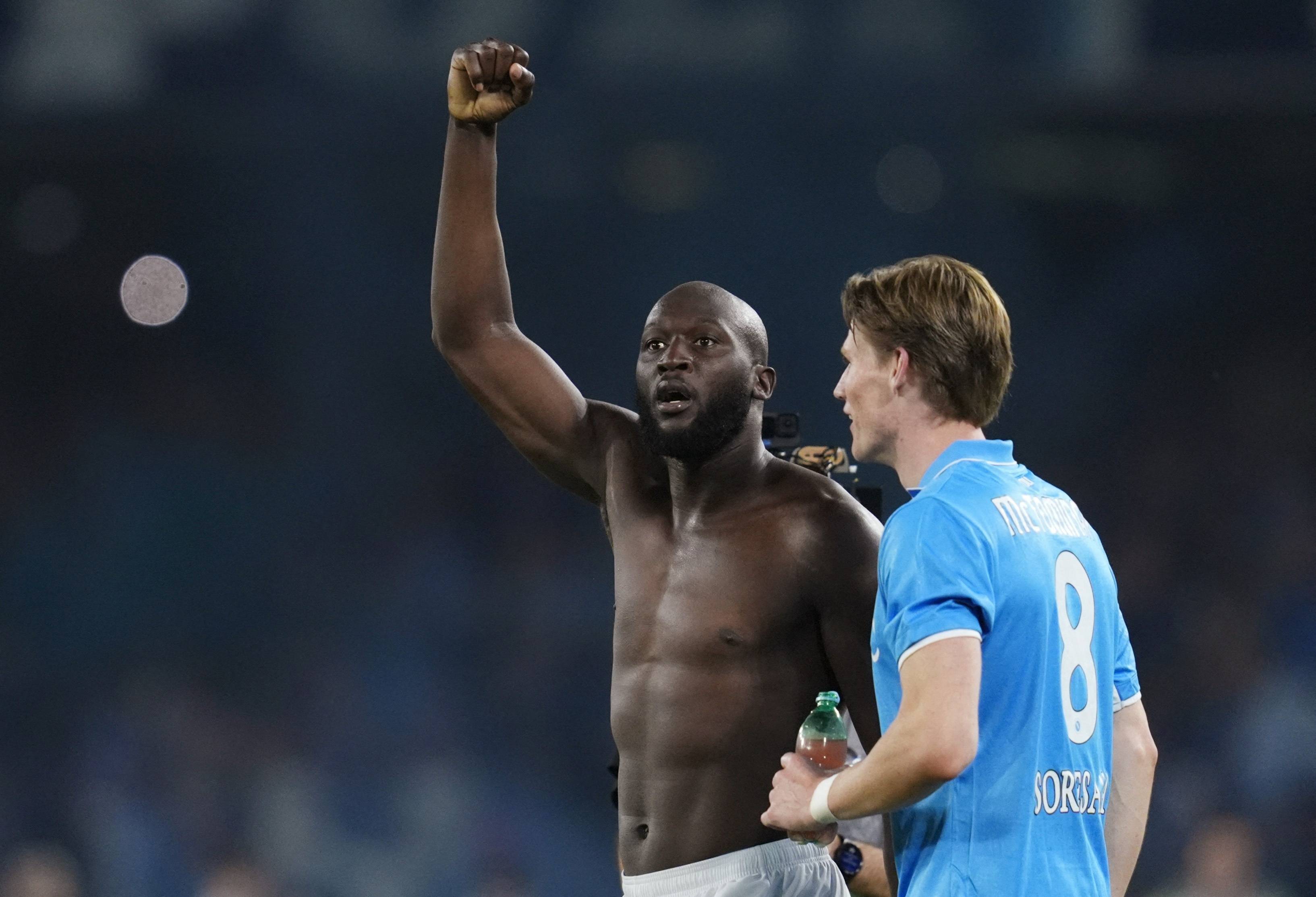 费迪南德：曼联出售卢卡库的决定很草率，他们没让他发挥出优势