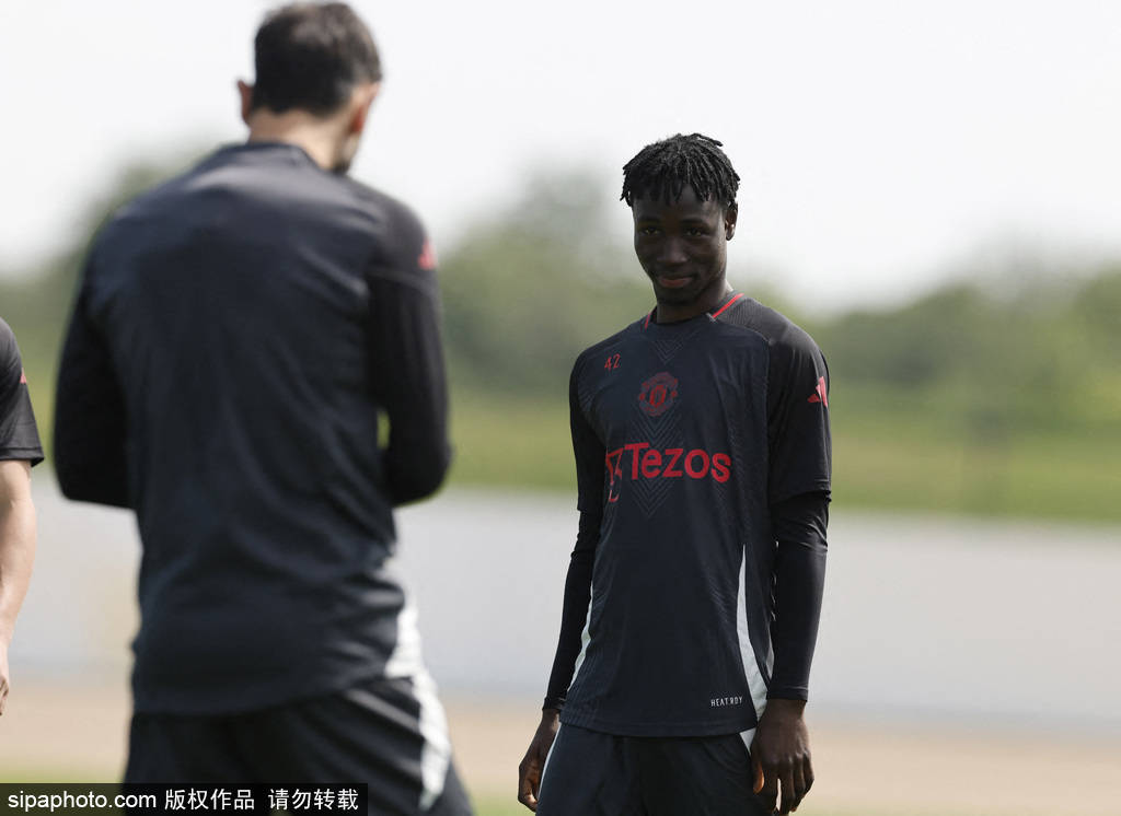 曼联刮起青春风暴！马里小妖科内租借练级，下一个巨星？